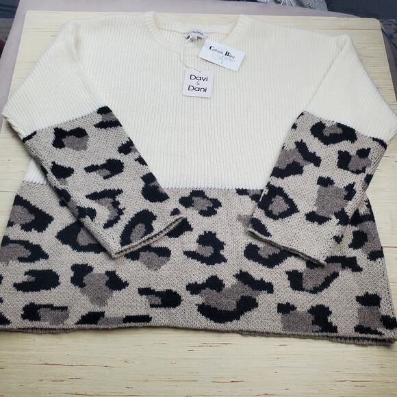 DAVI & DANI Leopard Print Oversized Sweater - Picture 3 of 10